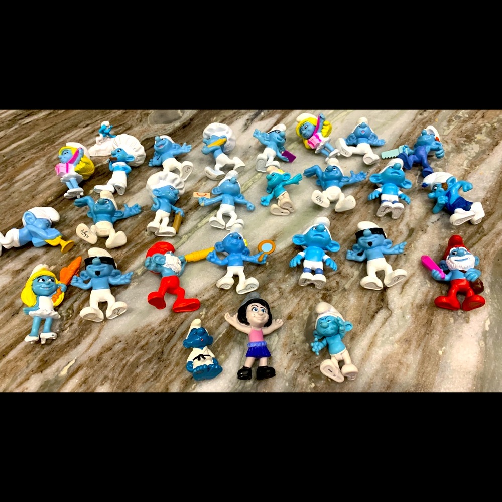 Smurf figures